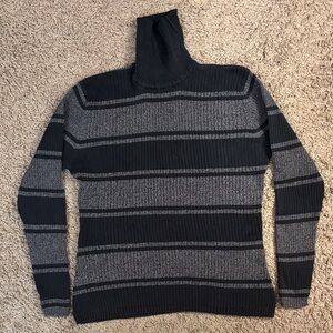 Field Gear Turtleneck